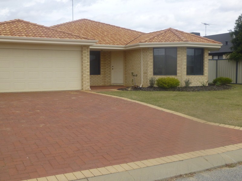 20 Finchley Avenue, Meadow Springs WA 6210