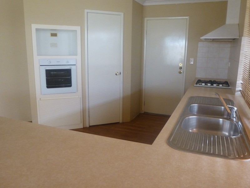 20 Finchley Avenue, Meadow Springs WA 6210