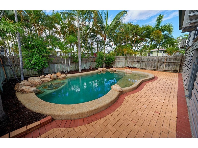 24 Clements Crescent, Vincent QLD 4814