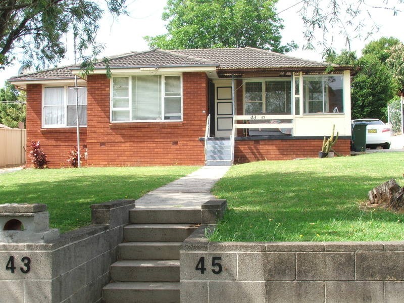 43-45 Balmoral Street, Balgownie NSW 2519