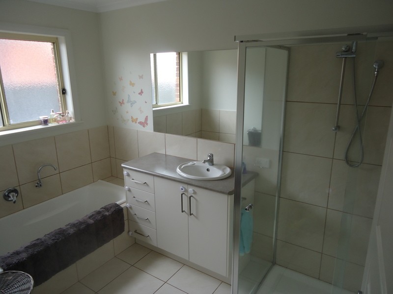 158 Sinclair Street, Colac VIC 3250