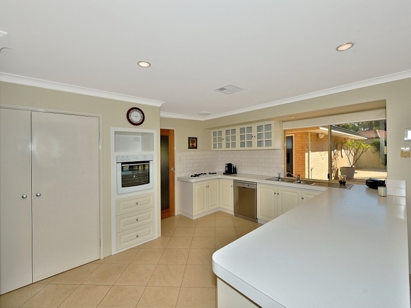 39 Honeytree Place, Falcon WA 6210