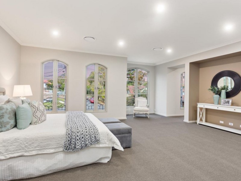 49 Myra Ave, Ryde NSW 2112