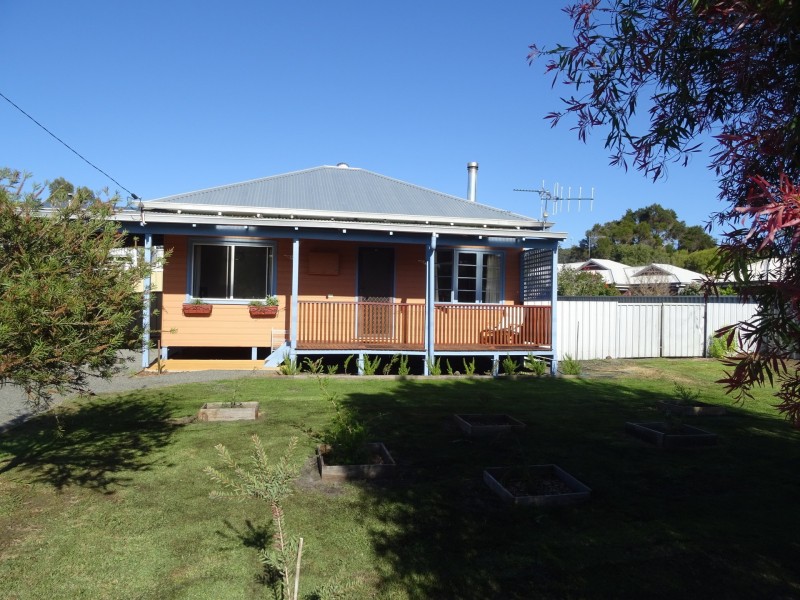13 Parry Street, Denmark WA 6333