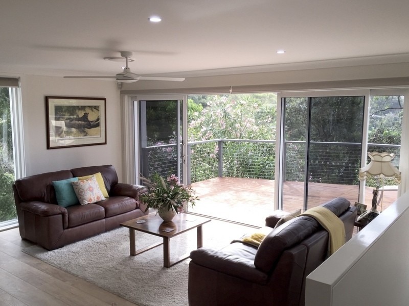 19 Plantation Place, Avoca Beach NSW 2251