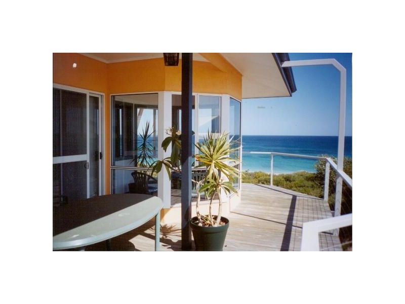 9 Bay Crescent, Peppermint Grove Beach WA 6271