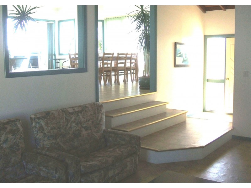 9 Bay Crescent, Peppermint Grove Beach WA 6271