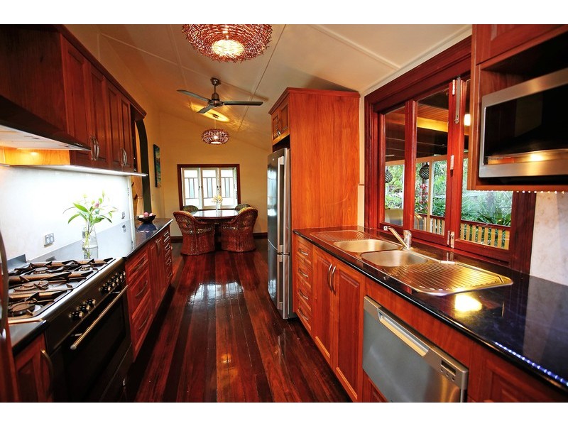 23 Ralston Street, West End QLD 4810