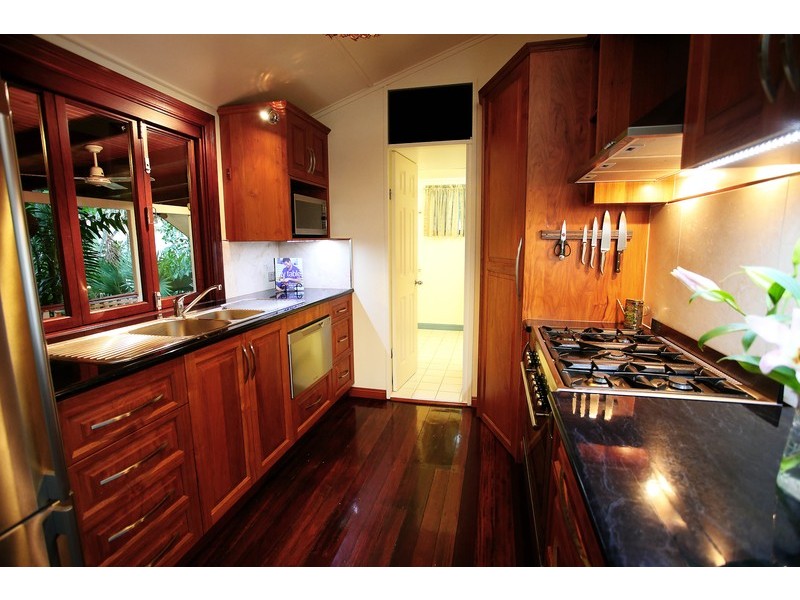 23 Ralston Street, West End QLD 4810