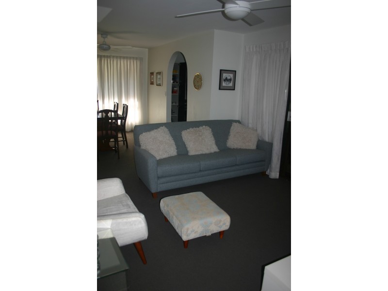 1/48 Elizabeth St, Toowong QLD 4066