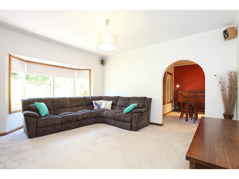 6 Andrew Henning Place, Willunga SA 5172