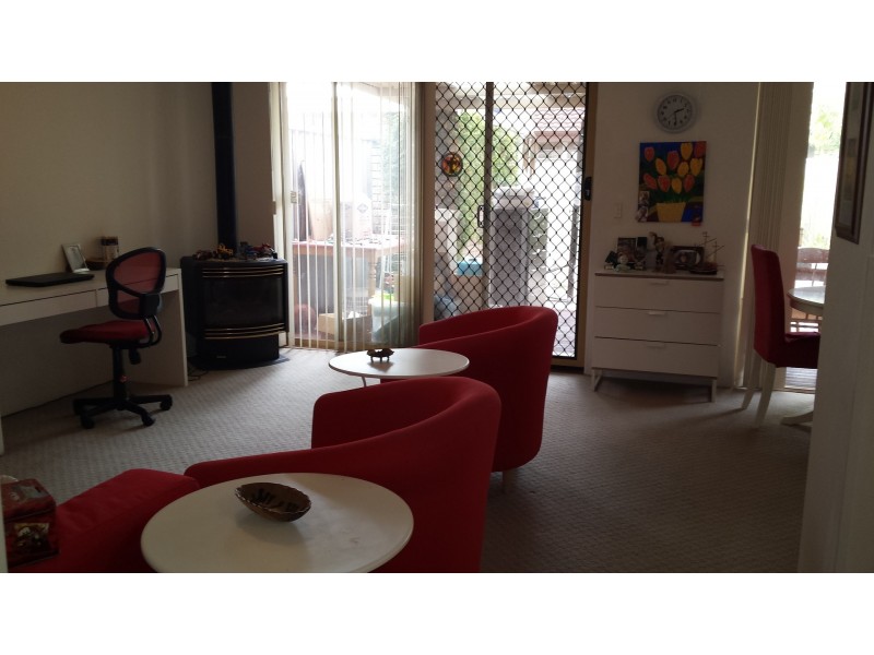 8/8 Merope Close, Rockingham WA 6168