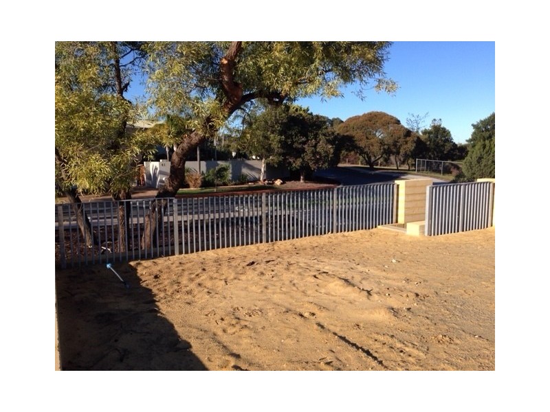 9B Emerald Way, Carine WA 6020