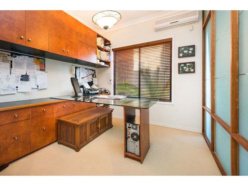 25 Oak Place, Mackenzie QLD 4156