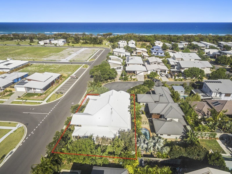 2 Petrel Place, Casuarina NSW 2487