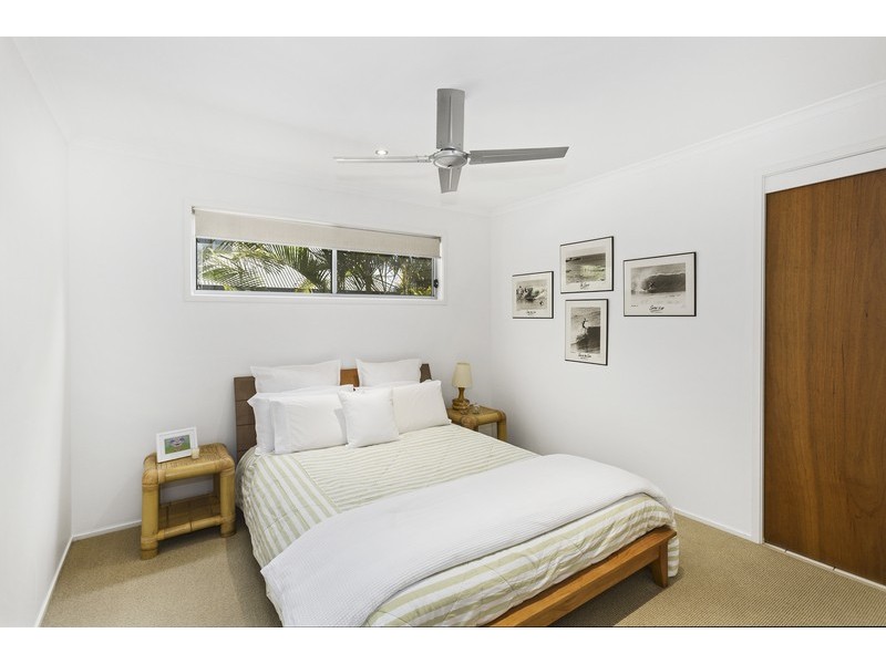 2 Petrel Place, Casuarina NSW 2487