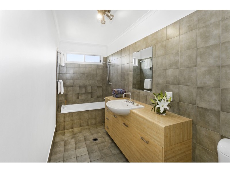 2 Petrel Place, Casuarina NSW 2487