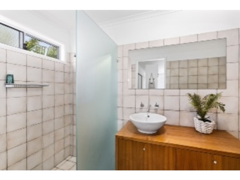 2 Petrel Place, Casuarina NSW 2487