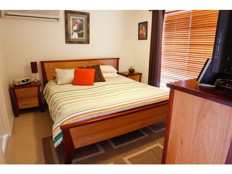 40  Vanessa Court, Camira QLD 4300