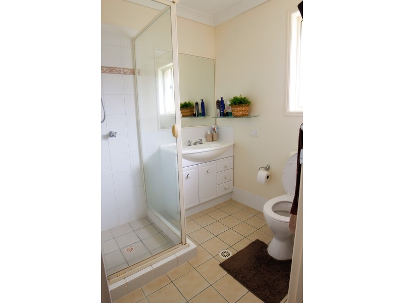 40  Vanessa Court, Camira QLD 4300