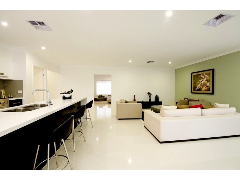 4 Wildwood Crescent, Jimboomba QLD 4280