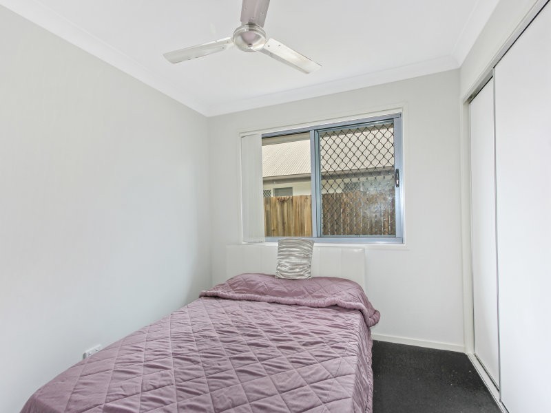 8 Edmund Close, Springfield Lakes QLD 4300