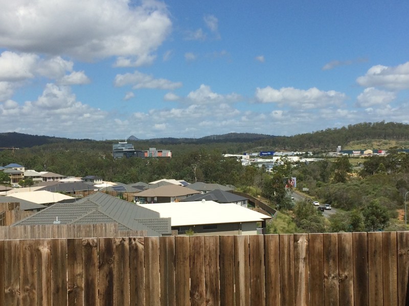 8 Edmund Close, Springfield Lakes QLD 4300