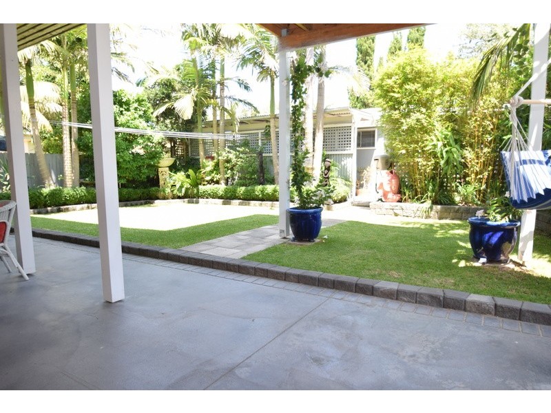 25 Woolstencraft Street, Shoalhaven Heads NSW 2535