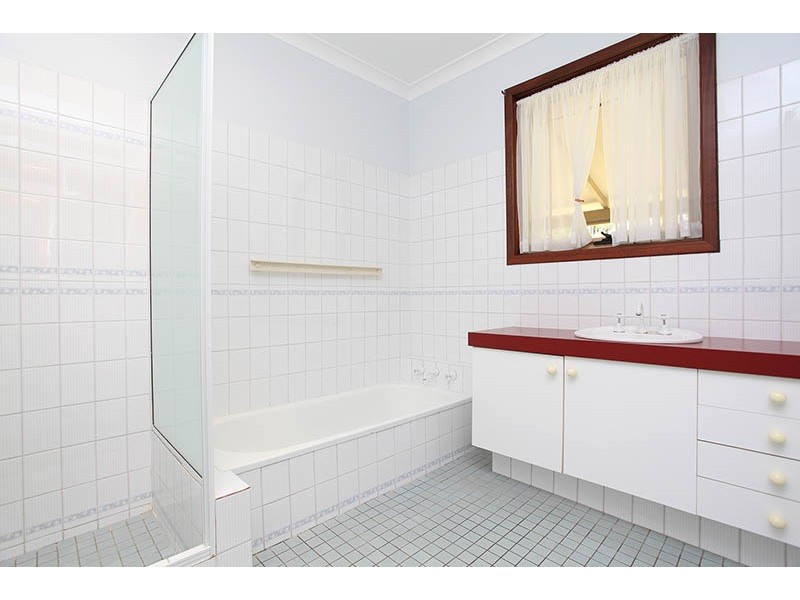 6 Dreys Place, Gelorup WA 6230