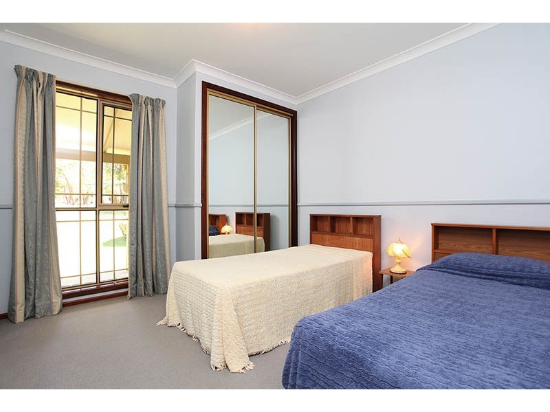 6 Dreys Place, Gelorup WA 6230