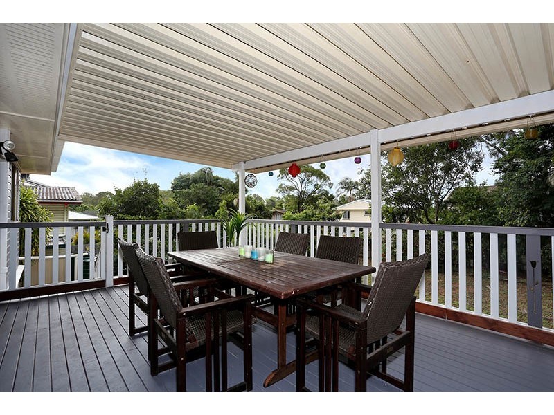 12 Talwong Street, Manly West QLD 4179