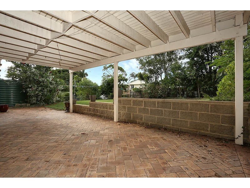 12 Talwong Street, Manly West QLD 4179