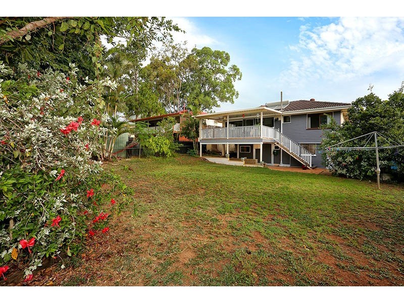 12 Talwong Street, Manly West QLD 4179
