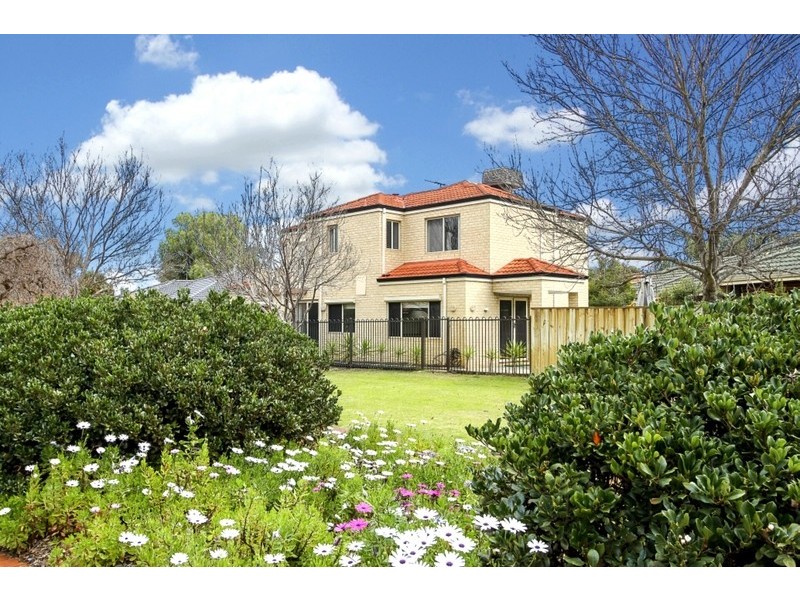 5 Fairetha ct, Ascot WA 6104