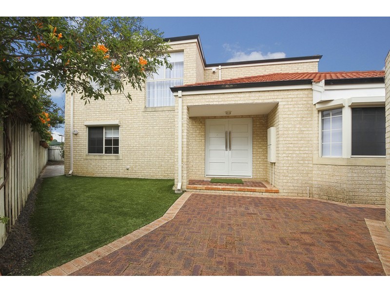 5 Fairetha ct, Ascot WA 6104