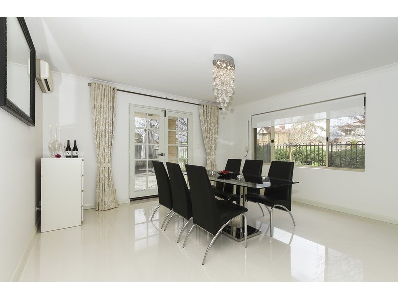 5 Fairetha ct, Ascot WA 6104