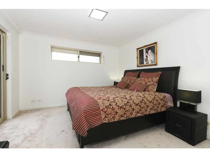 5 Fairetha ct, Ascot WA 6104
