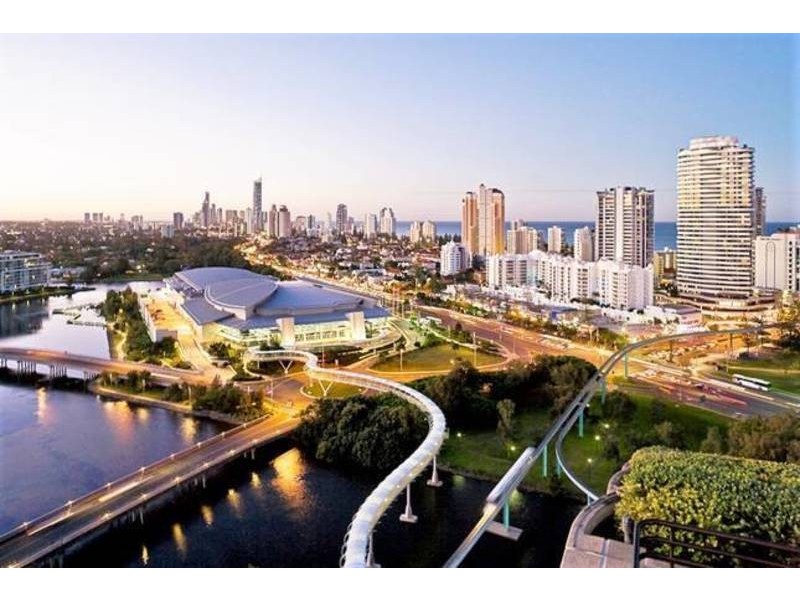 28 Park Avenue, Broadbeach Waters QLD 4218