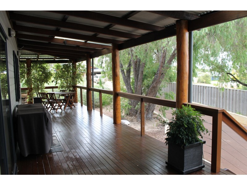 8 Clincker Drive, Dunsborough WA 6281