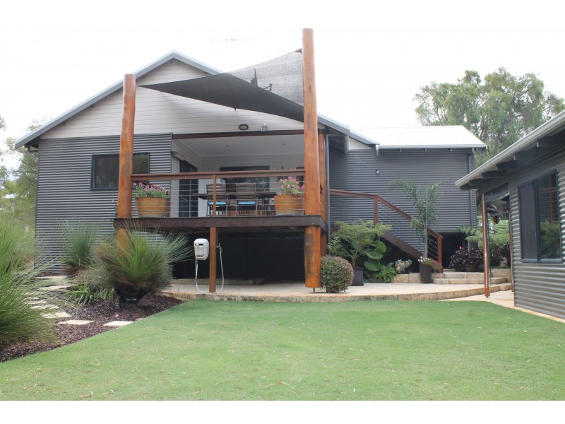8 Clincker Drive, Dunsborough WA 6281