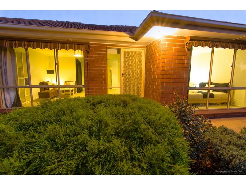 2 Keith Court, Woodcroft SA 5162