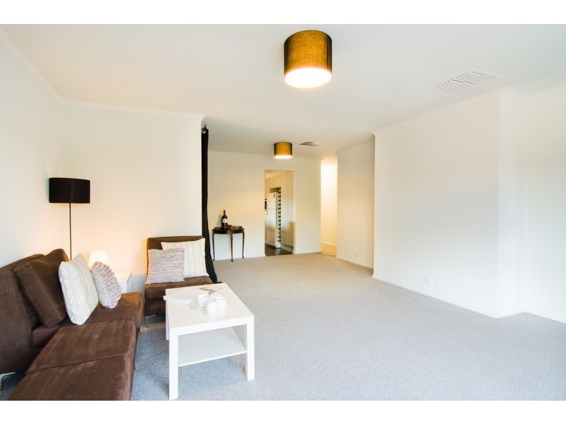 2 Keith Court, Woodcroft SA 5162