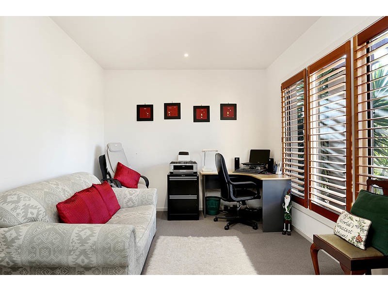 39 Vaucluse Boulevard, Sanctuary Lakes VIC 3030