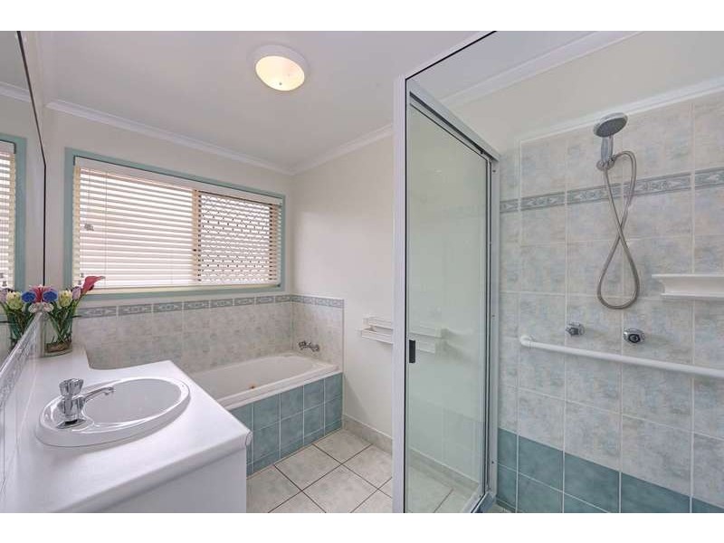 150  McCarthy street, Avenell Heights QLD 4670