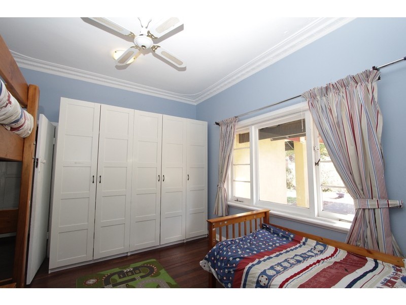 250 Ravenscar St, Doubleview WA 6018