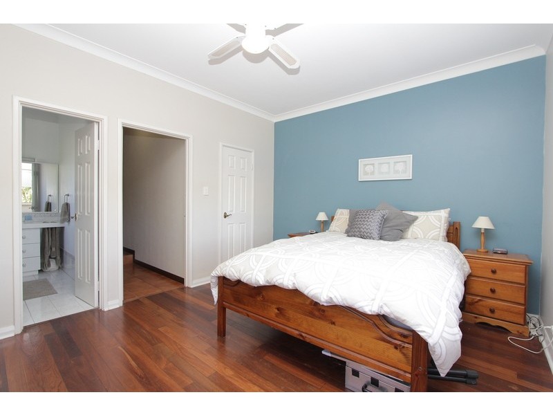 250 Ravenscar St, Doubleview WA 6018