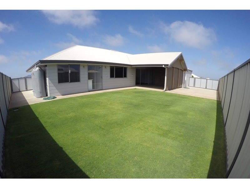 6 Byron Drive, Jurien Bay WA 6516