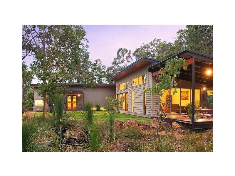 3 Honeytree Grove, Cowaramup WA 6284