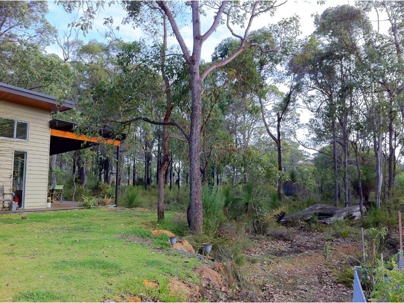 3 Honeytree Grove, Cowaramup WA 6284