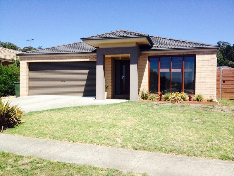 6 Redgum Avenue, Trafalgar VIC 3824